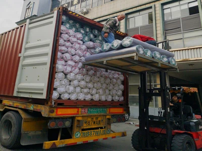 6 Loading 6 Loading